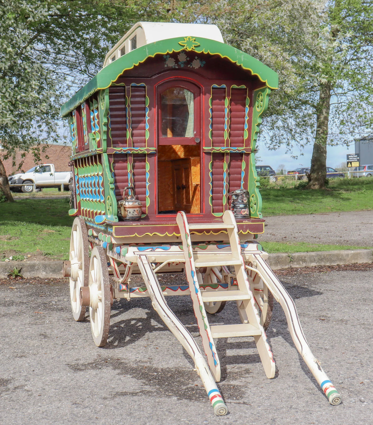 Travellers' caravan
