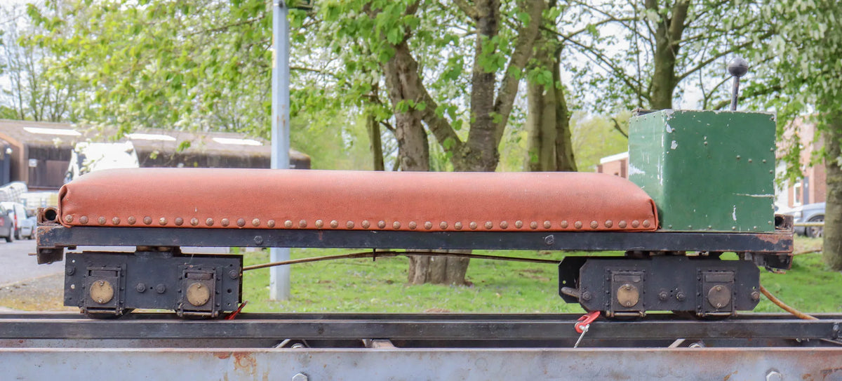 5 inch gauge braked raised level driving truck