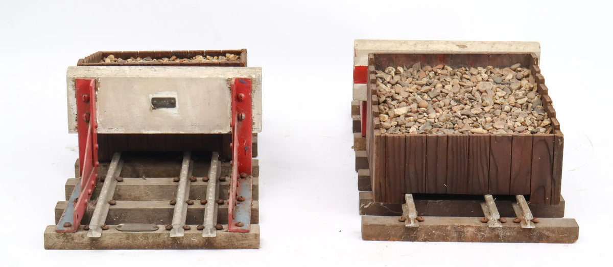 Two pairs 5 inch gauge buffer stops