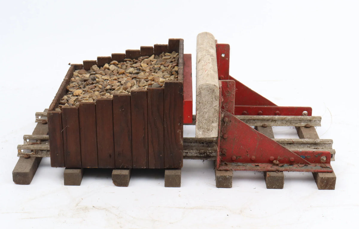 Two pairs 5 inch gauge buffer stops