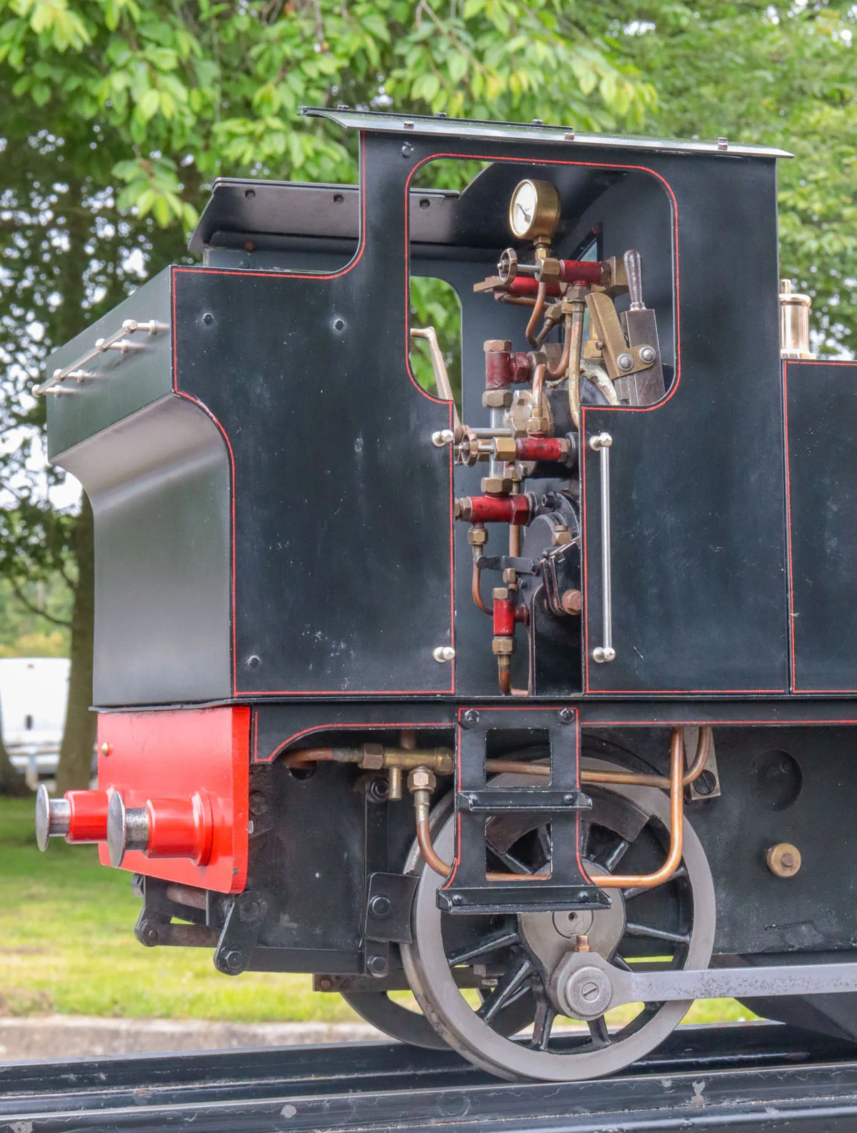 5 inch gauge Polly V 2-6-0T