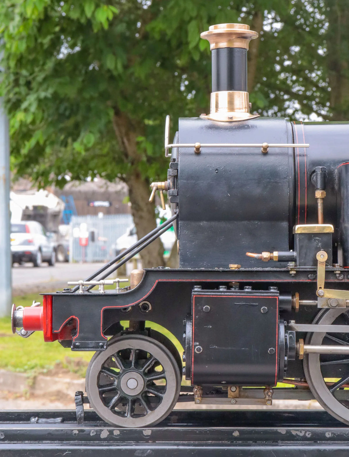 5 inch gauge Polly V 2-6-0T