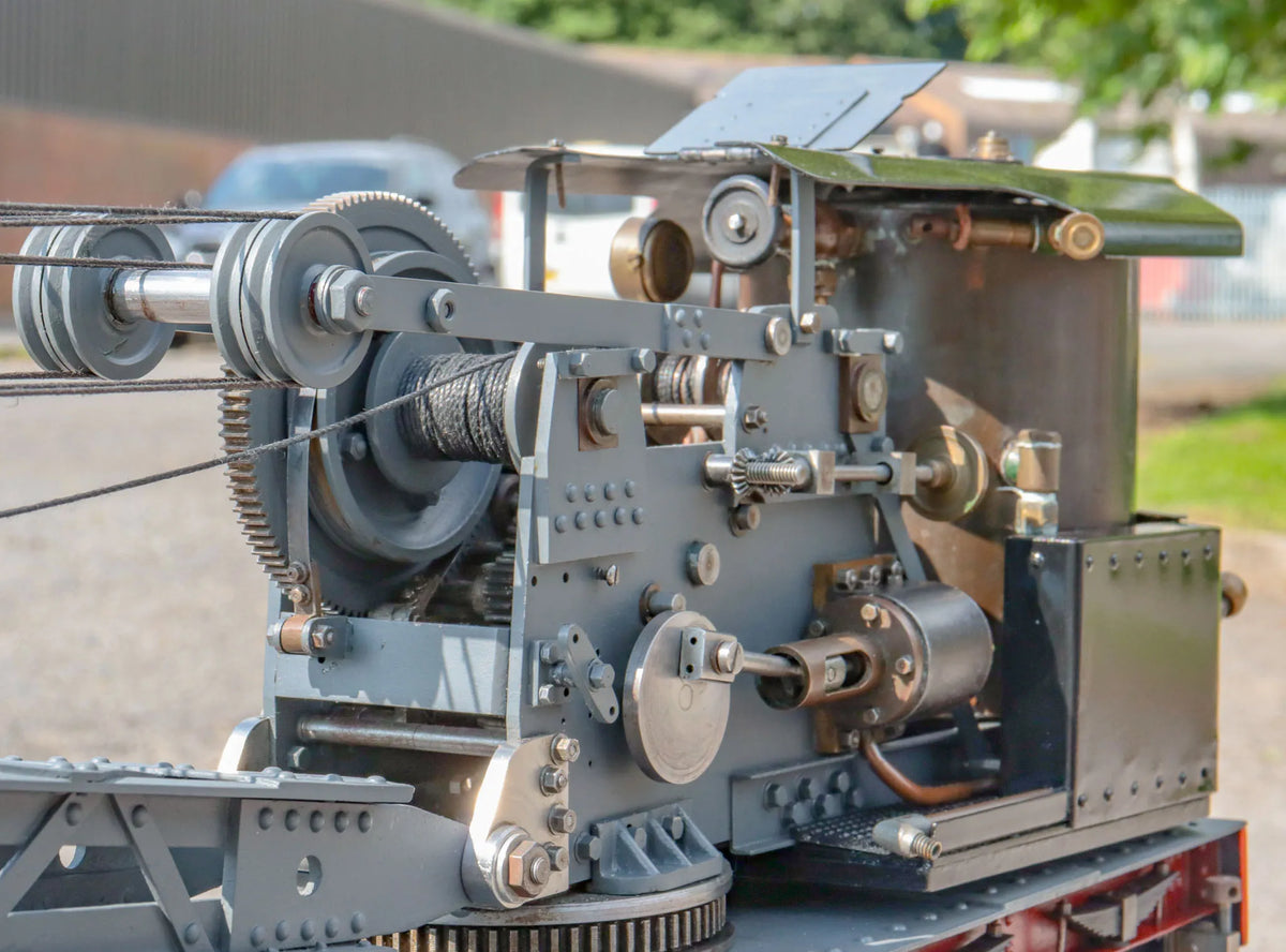 2 1/2 inch gauge steam crane with match truck