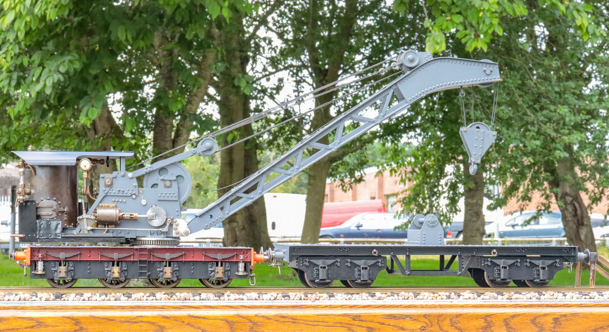 2 1/2 inch gauge steam crane with match truck