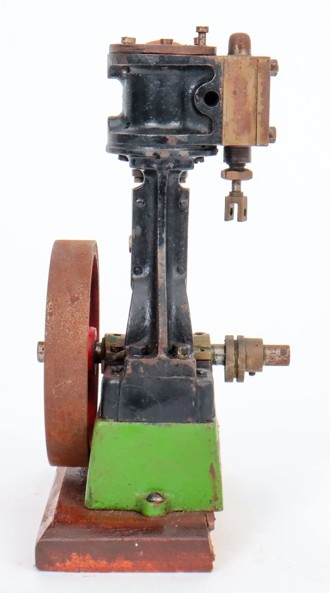 Pre-war Stuart 10V vertical engine