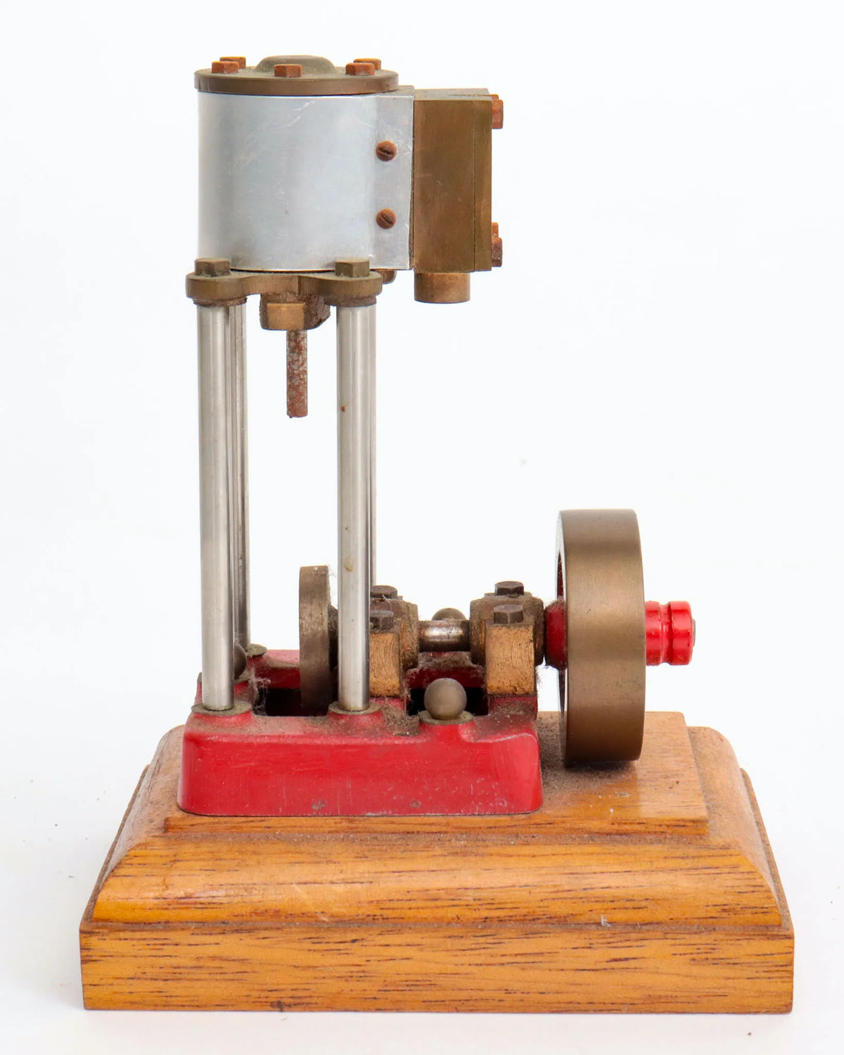Freelance four pillar vertical engine