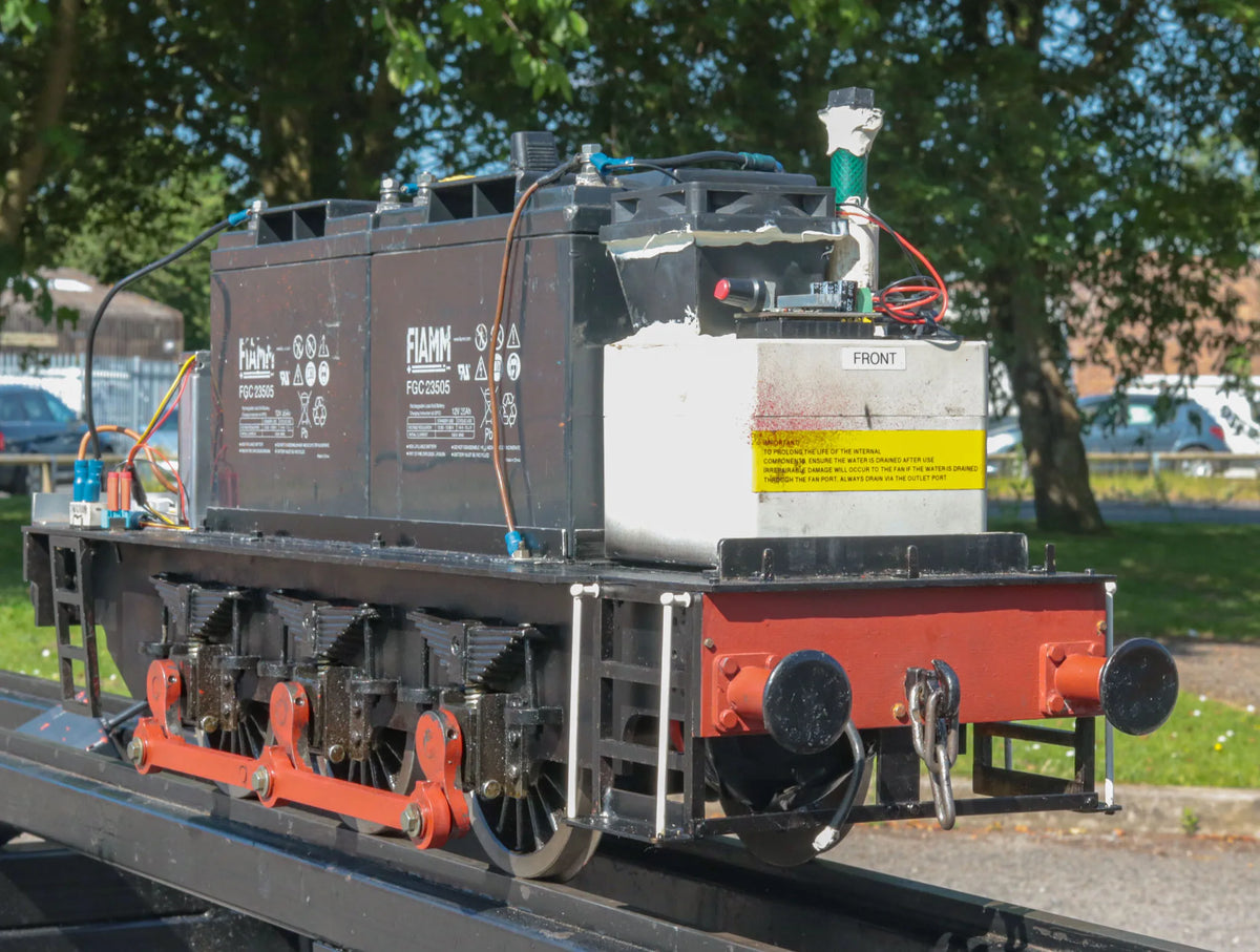 5 inch gauge Class 08 shunter
