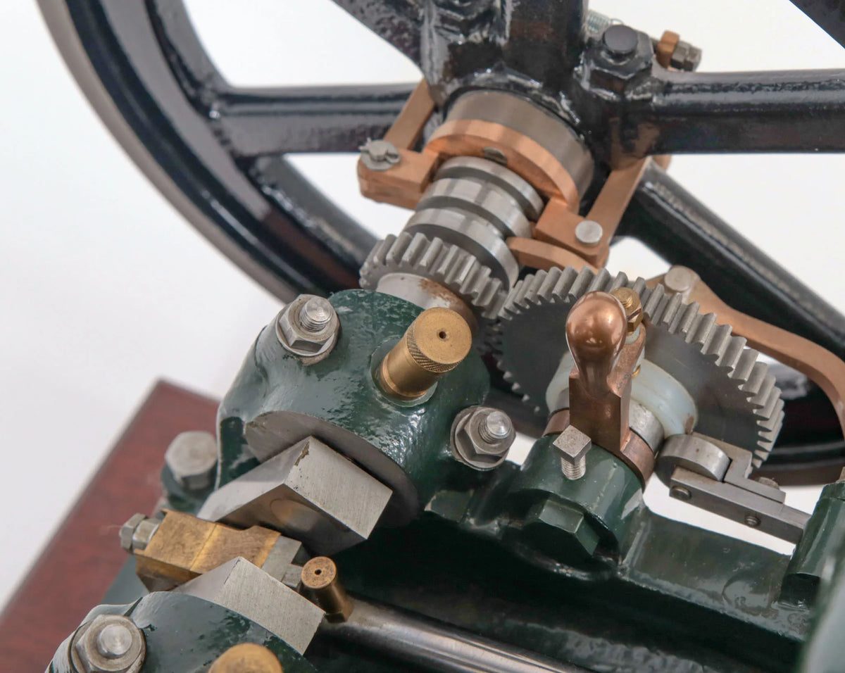 Red Wing'' open crank engine