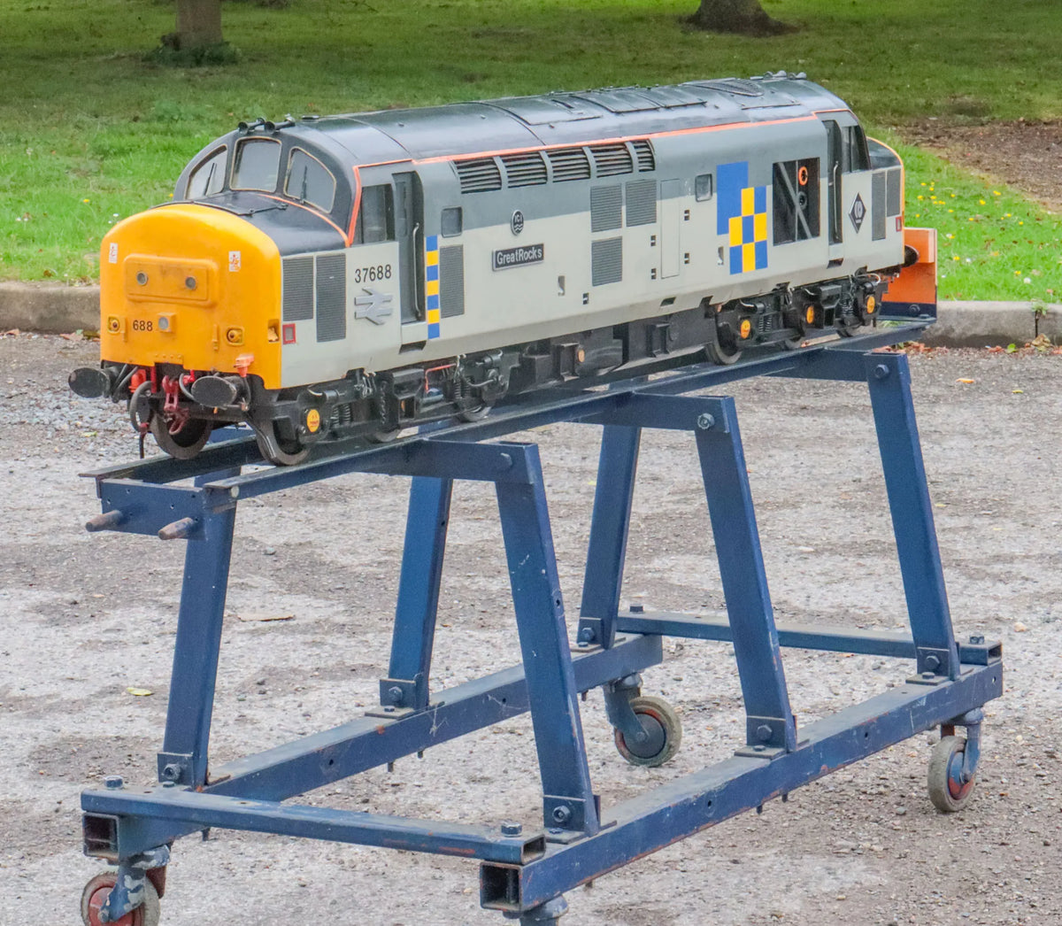 5 inch gauge Class 37 "Great Rocks" battery-electric