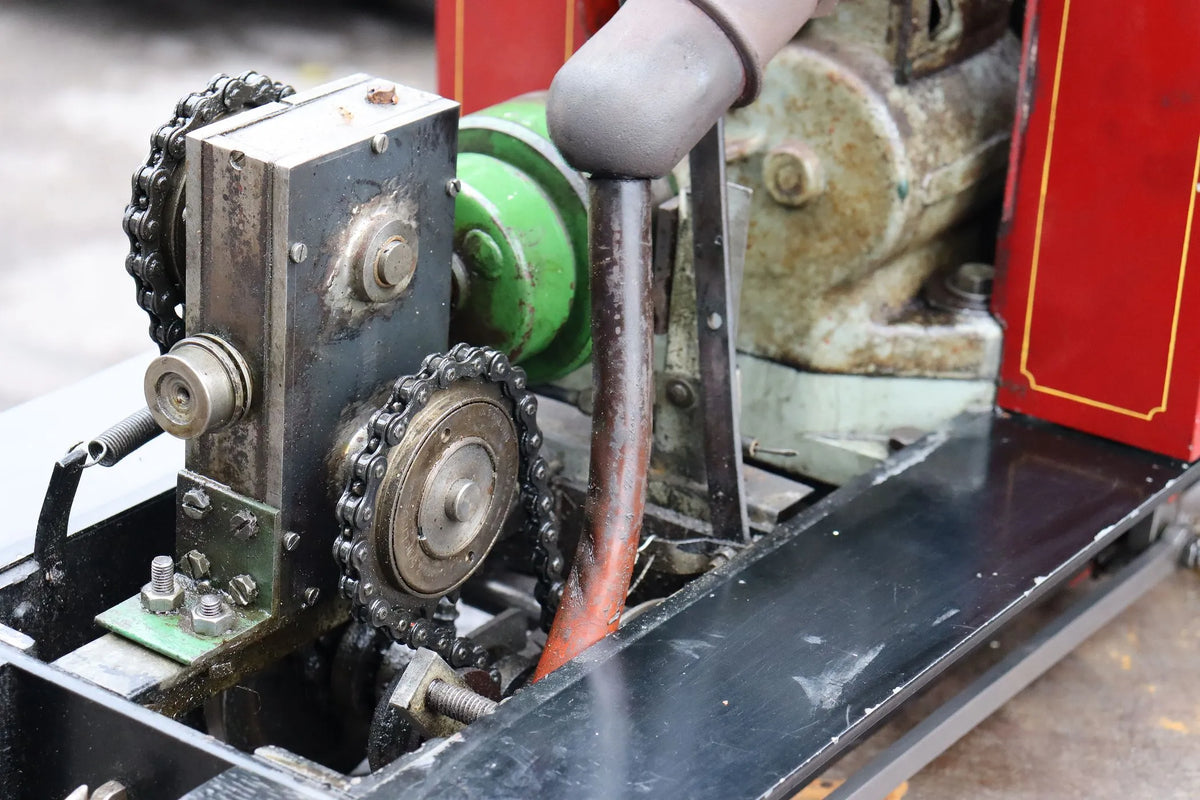 5 inch narrow gauge petrol-mechanical shunter
