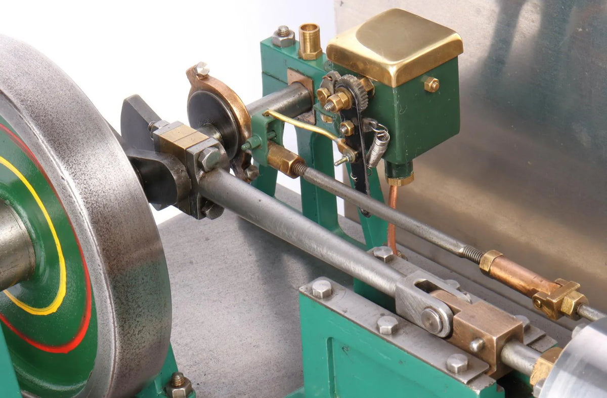 Small steam plant with horizontal engine