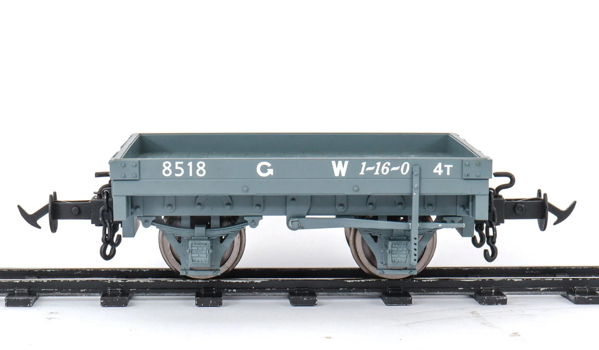 Six 32/45mm narrow gauge Welshpool & Llanfair wagons