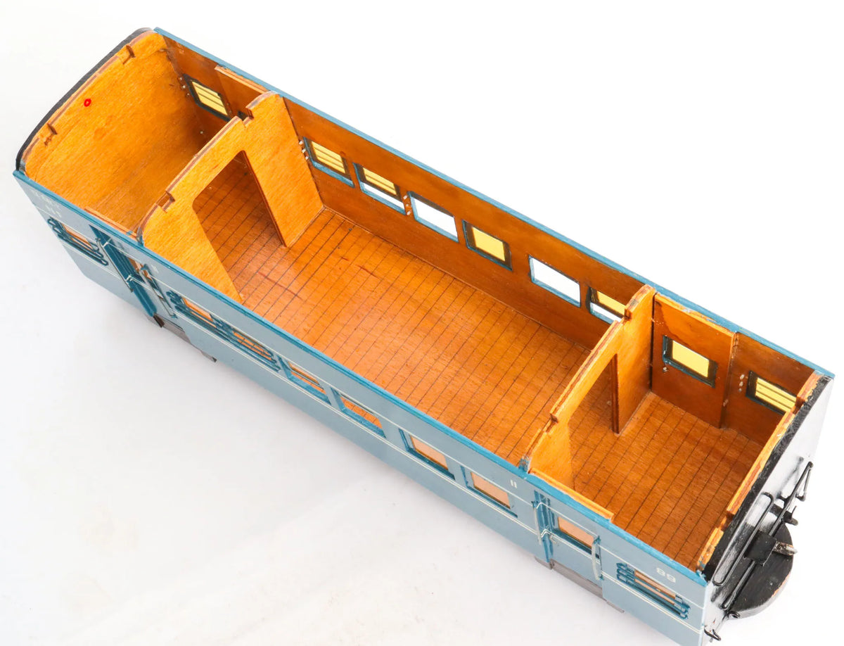 Five 32mm narrow gauge Darjeeling & Himalayan Railway coaches