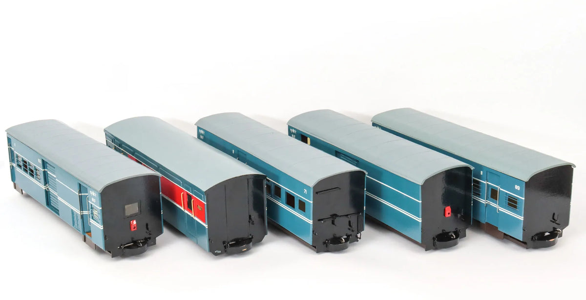 Five 32mm narrow gauge Darjeeling & Himalayan Railway coaches