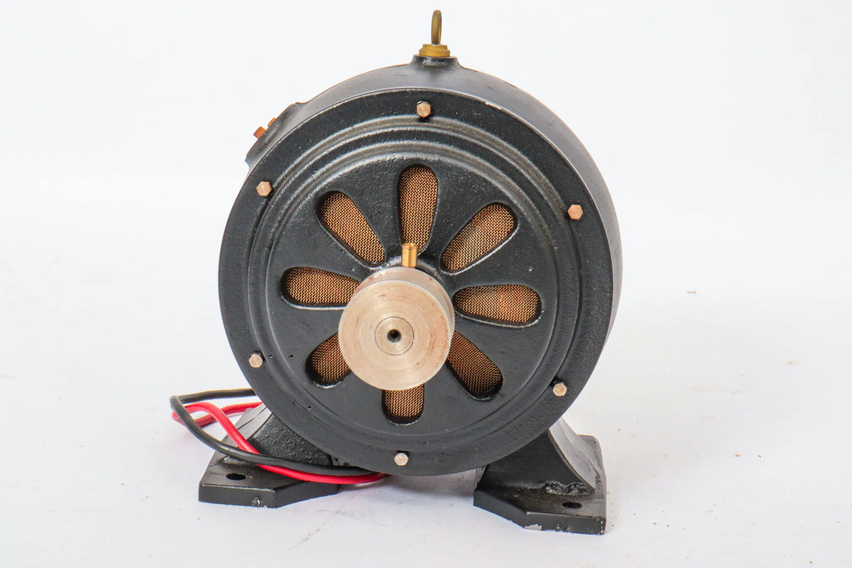 3 inch scale dynamo