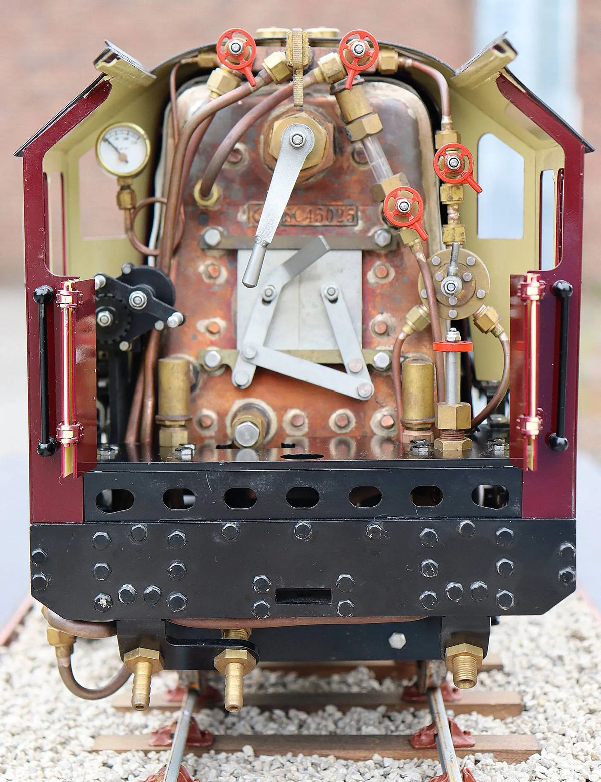 3 1/2 inch gauge LMS No.46229 "Duchess of Hamilton"