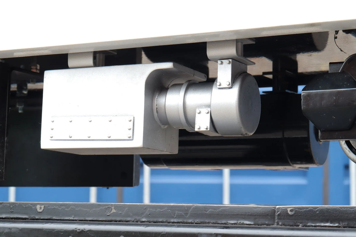 5 inch gauge Class 73 battery electric
