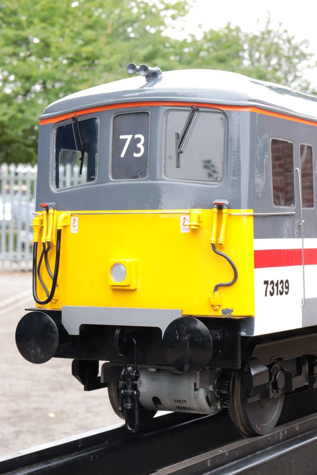 5 inch gauge Class 73 battery electric