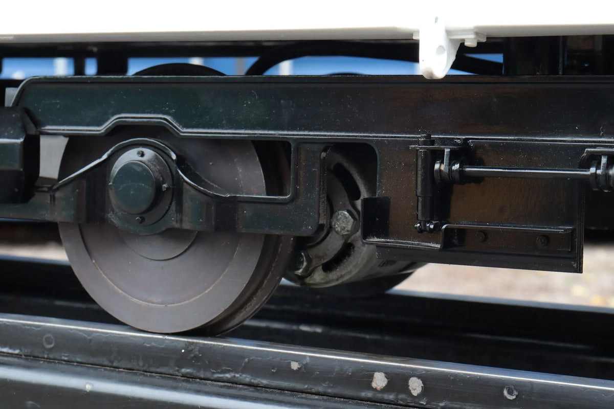 5 inch gauge Class 73 battery electric