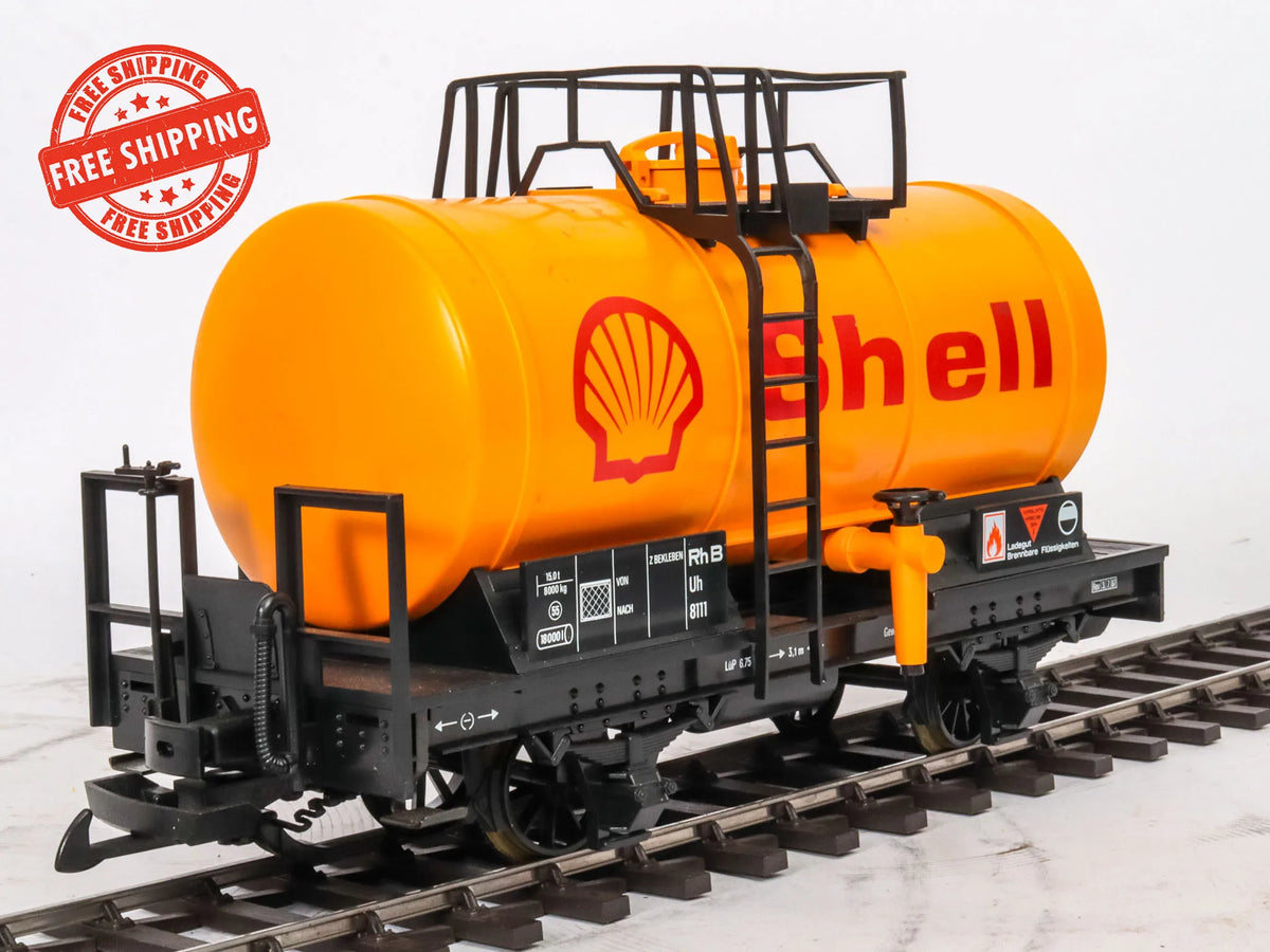 Pair of LGB Shell oil tanker wagons