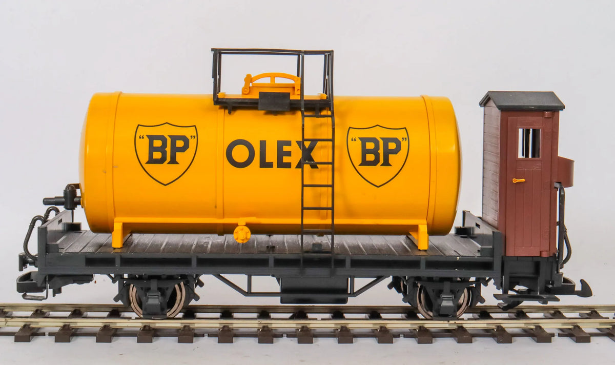Pair of LGB BP oil tanker wagons
