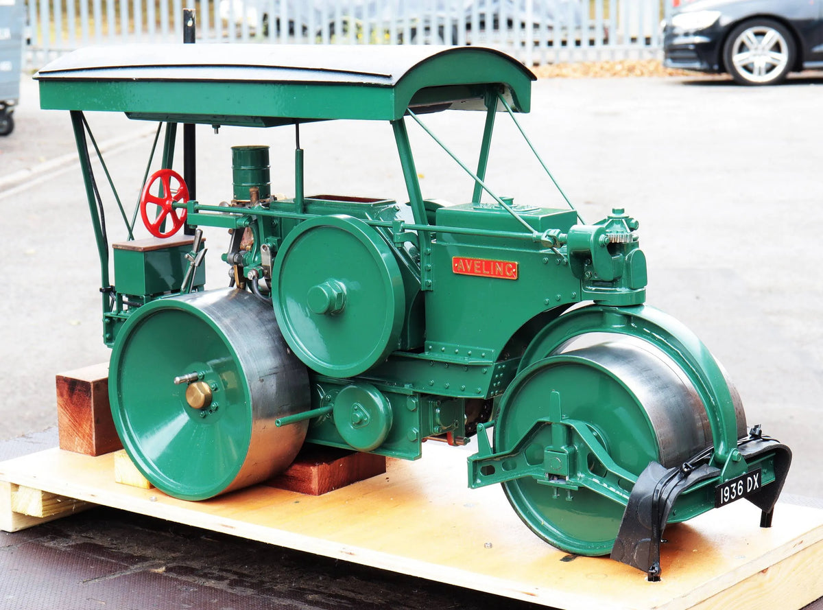 1 1/2 inch scale Aveling DX roller