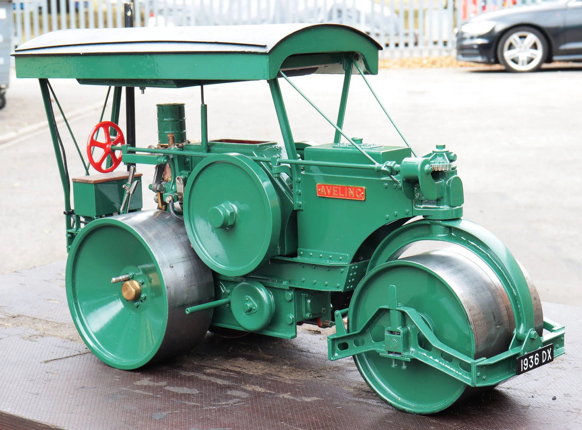 1 1/2 inch scale Aveling DX roller