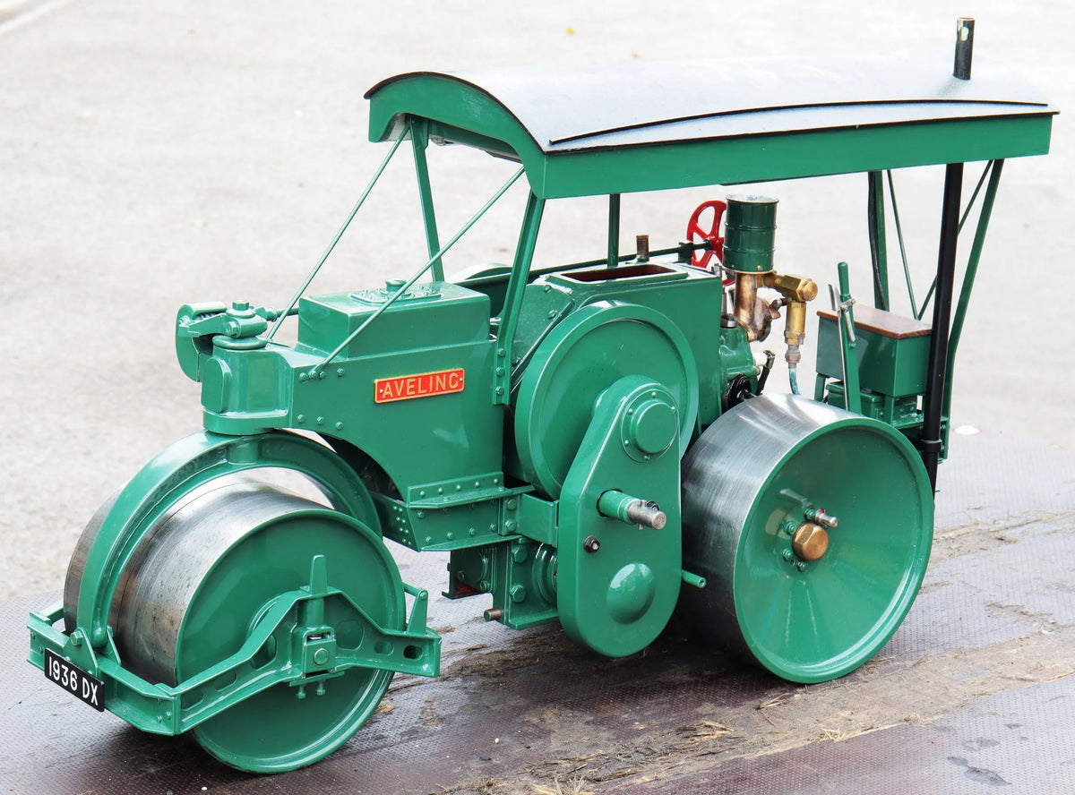 1 1/2 inch scale Aveling DX roller