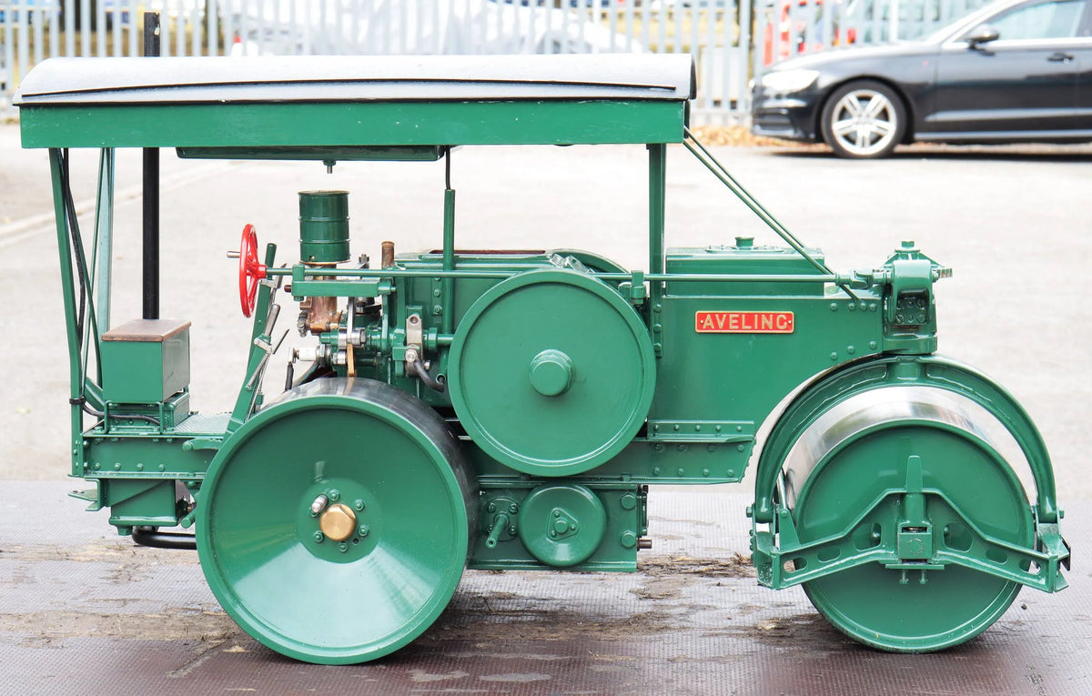 1 1/2 inch scale Aveling DX roller