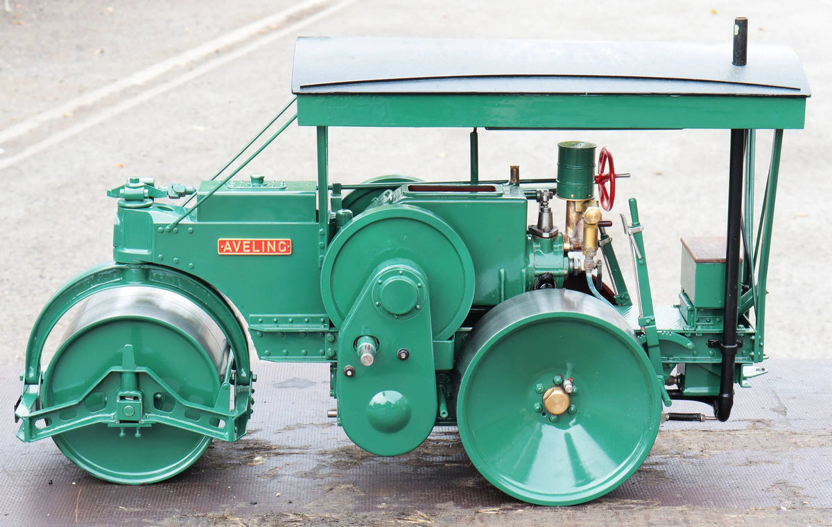 1 1/2 inch scale Aveling DX roller
