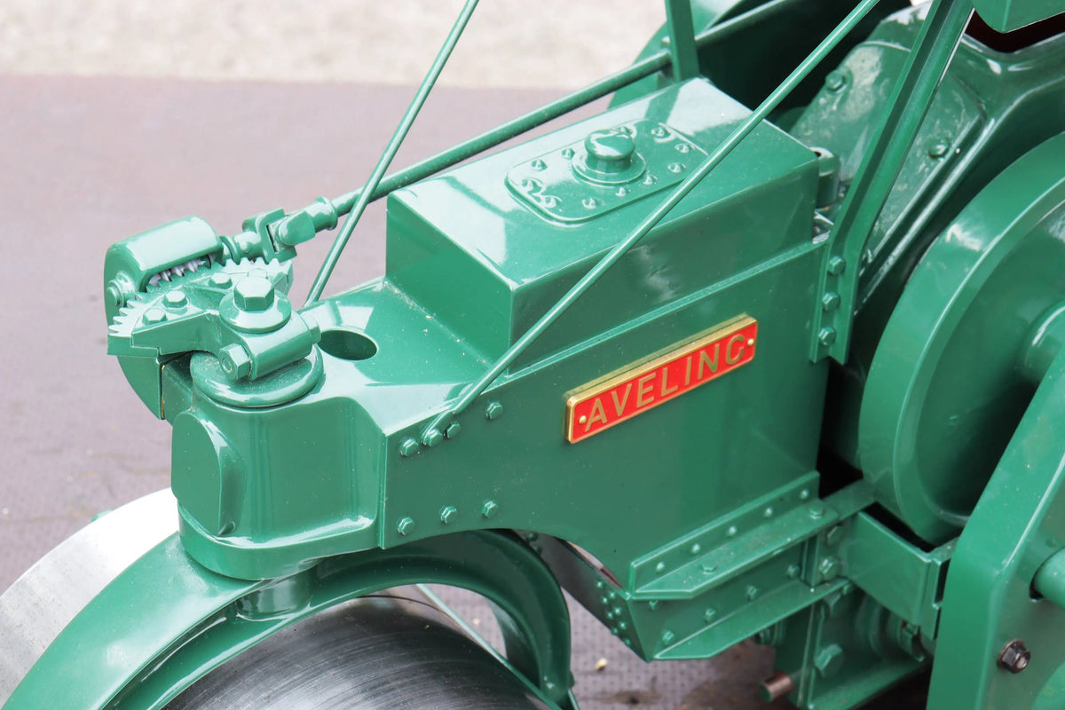 1 1/2 inch scale Aveling DX roller