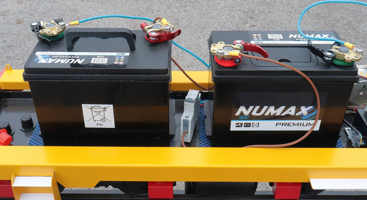 5 inch narrow gauge Baldwin battery-electric