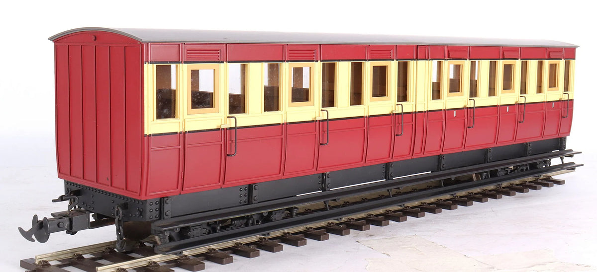 Accucraft Isle of Man ''Pairs'' bogie coach