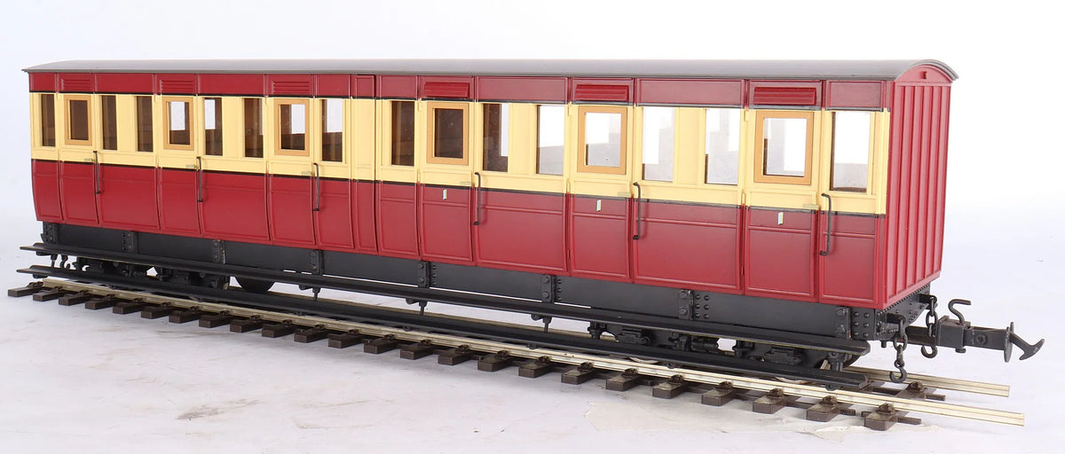 Accucraft Isle of Man ''Pairs'' bogie coach
