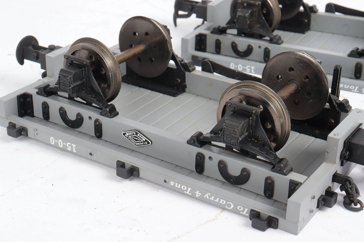 Pair of 45mm Welshpool & Llanfair flat wagons