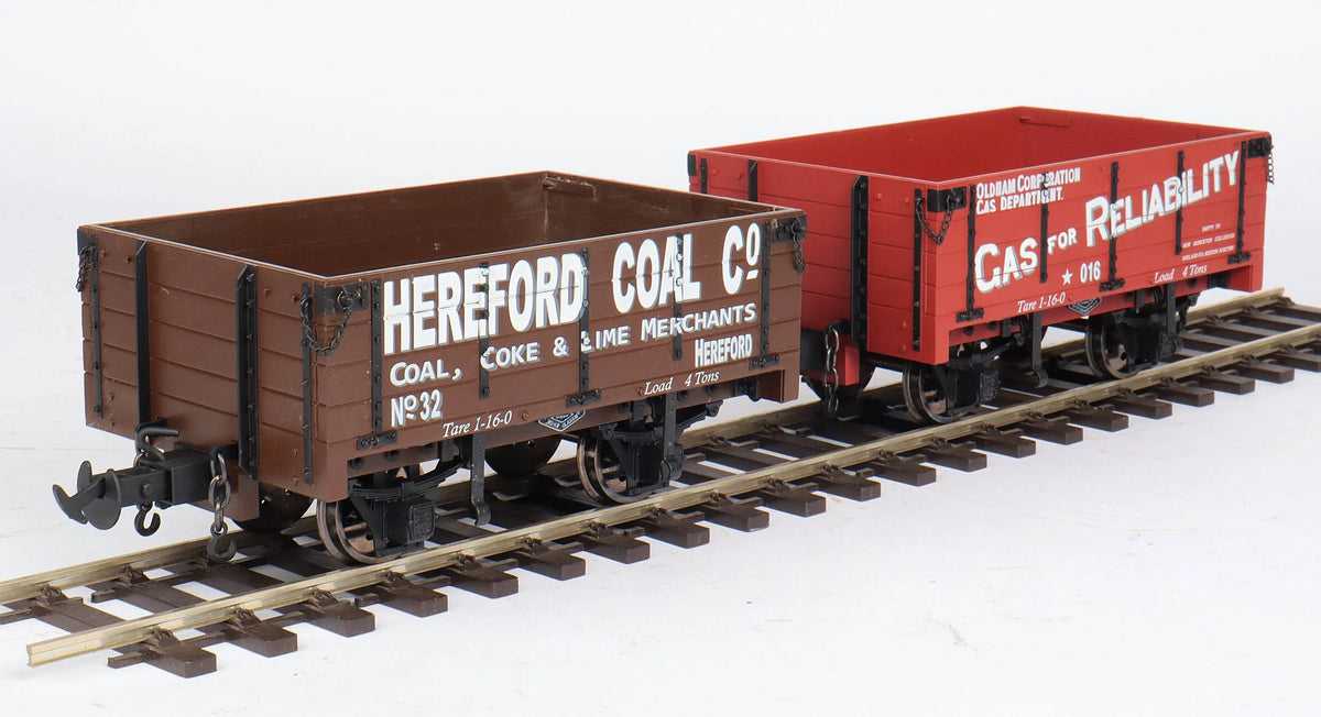 Pair of 45mm gauge private owner open wagons