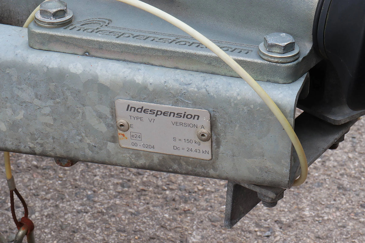 Indespension twin axle box trailer