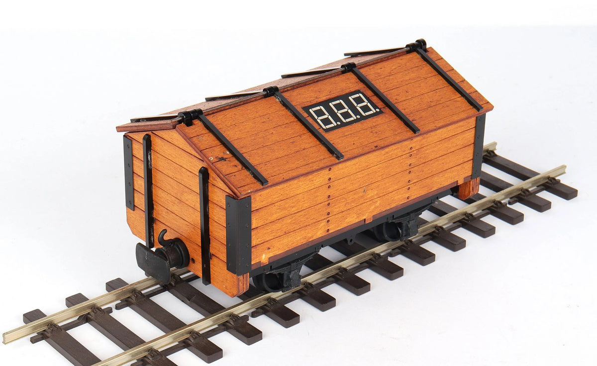 Gauge 1 wagon with speedometer
