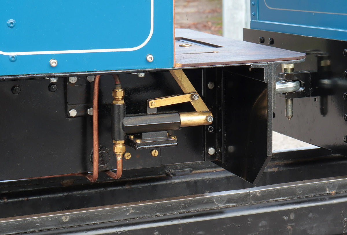 5 inch gauge "Sweet Pea" 0-4-0T with tender