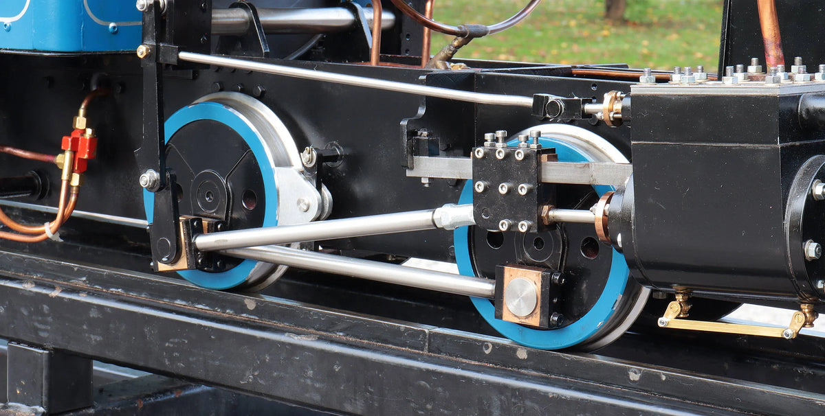 5 inch gauge "Sweet Pea" 0-4-0T with tender