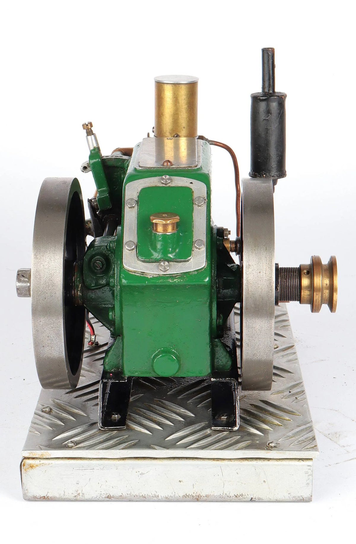 Hopper cooled side shaft engine