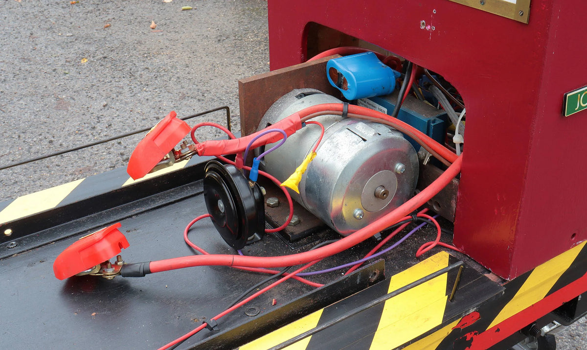 7 1/4 inch 0-4-0 battery electric shunter