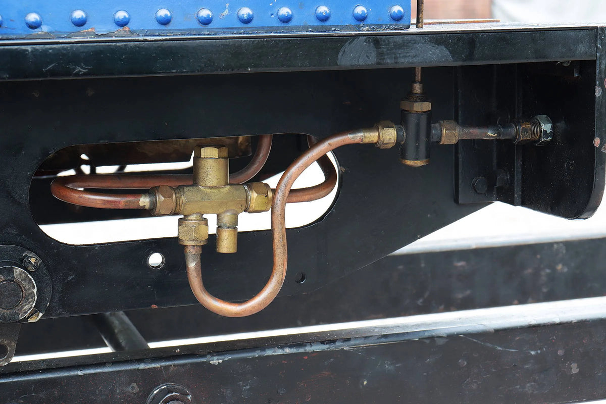 7 1/4 inch narrow gauge Hunslet 0-4-0ST with tender