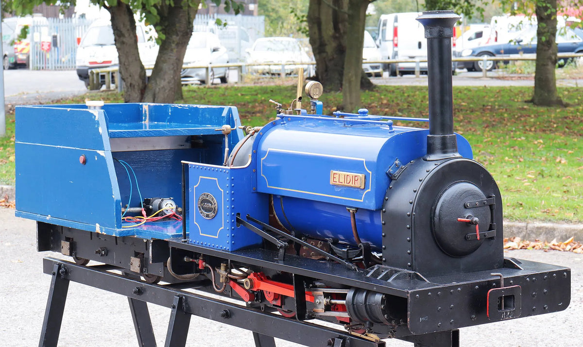 7 1/4 inch narrow gauge Hunslet 0-4-0ST with tender