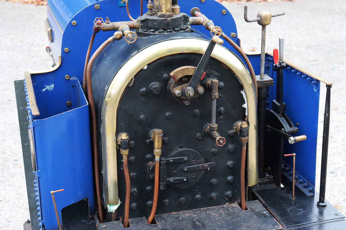 7 1/4 inch narrow gauge Hunslet 0-4-0ST with tender