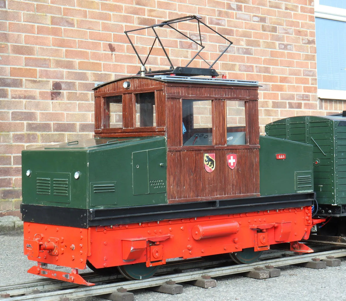 7 1/4 inch gauge Swiss steeple cab locomotive 0-4-0 and DB Essen packwagen