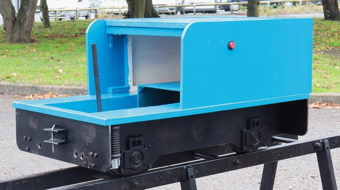 7 1/4 inch gauge braked tender