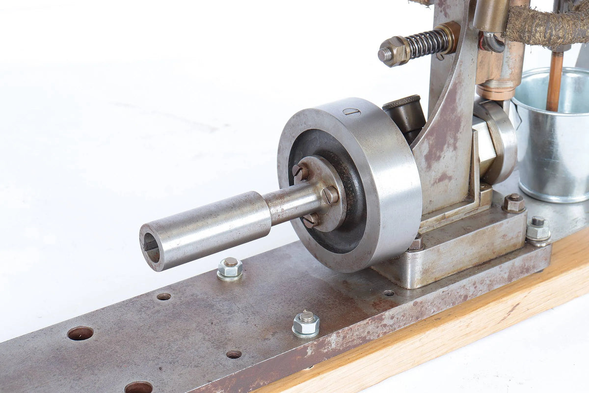 Large oscillating engine