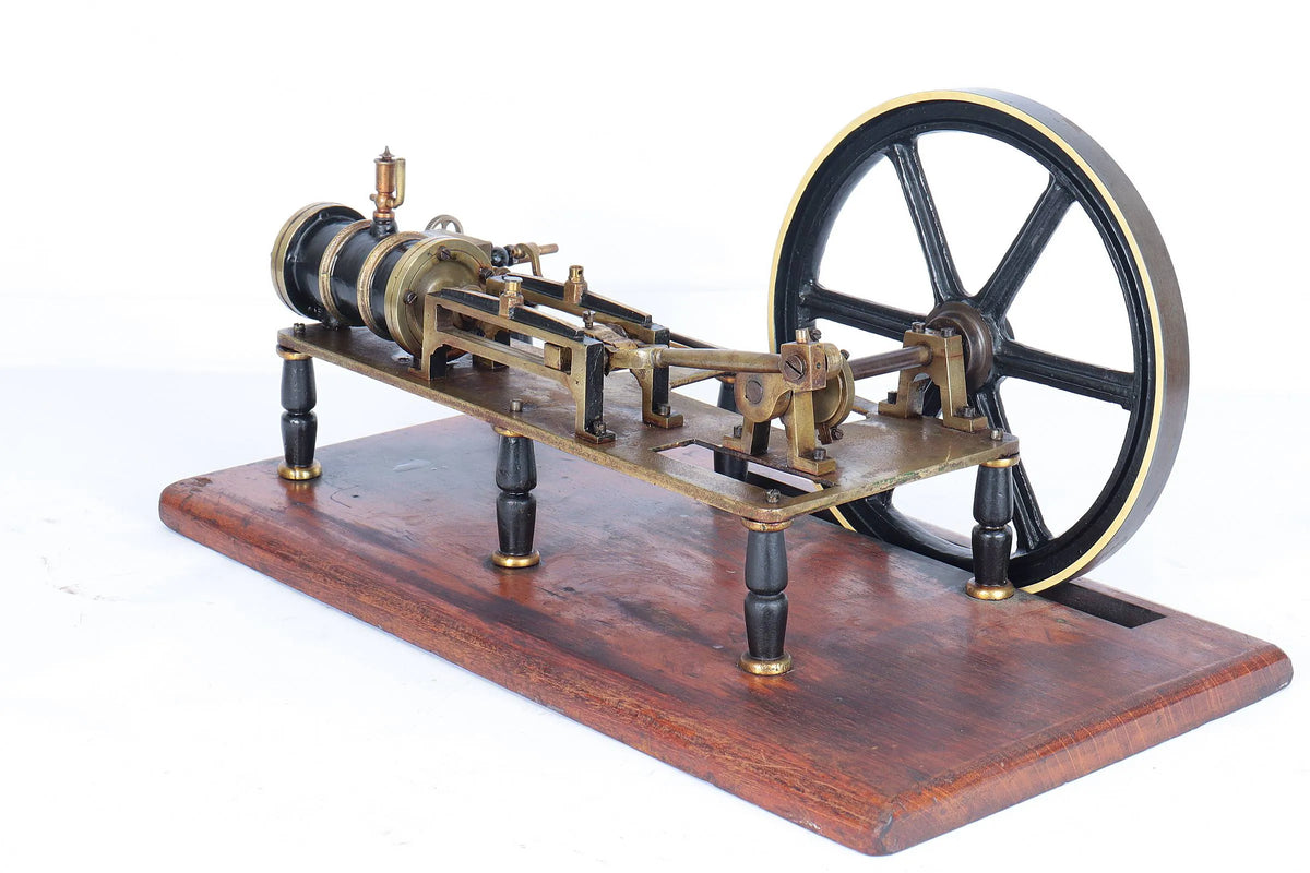 Vintage horizontal engine