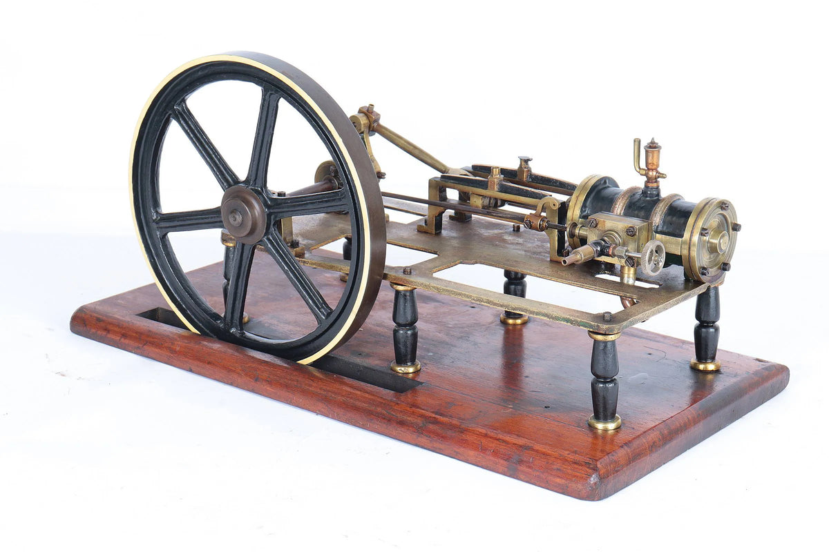 Vintage horizontal engine